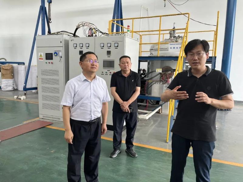 郑晓野率队赴上海浙江招商考察