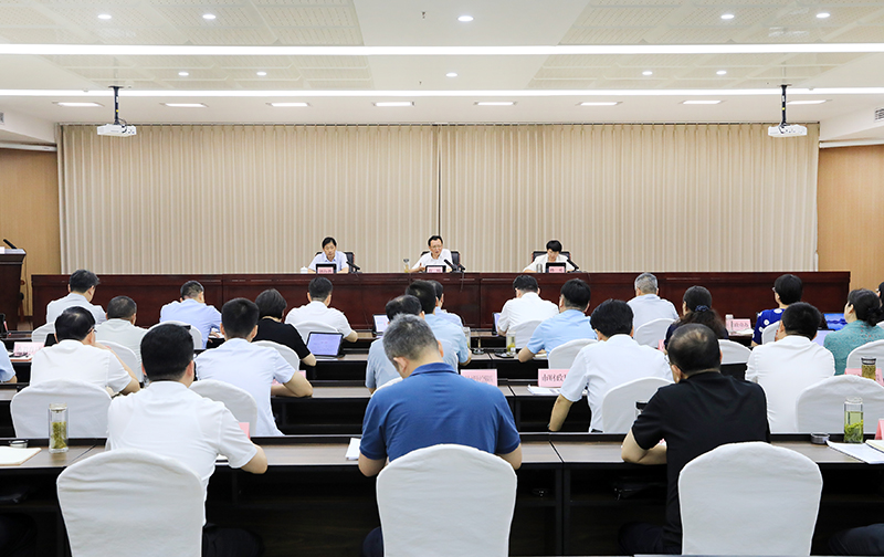 淮北市食品药品安全（知识产权、质量管理）委员会第一次全体会议召开
